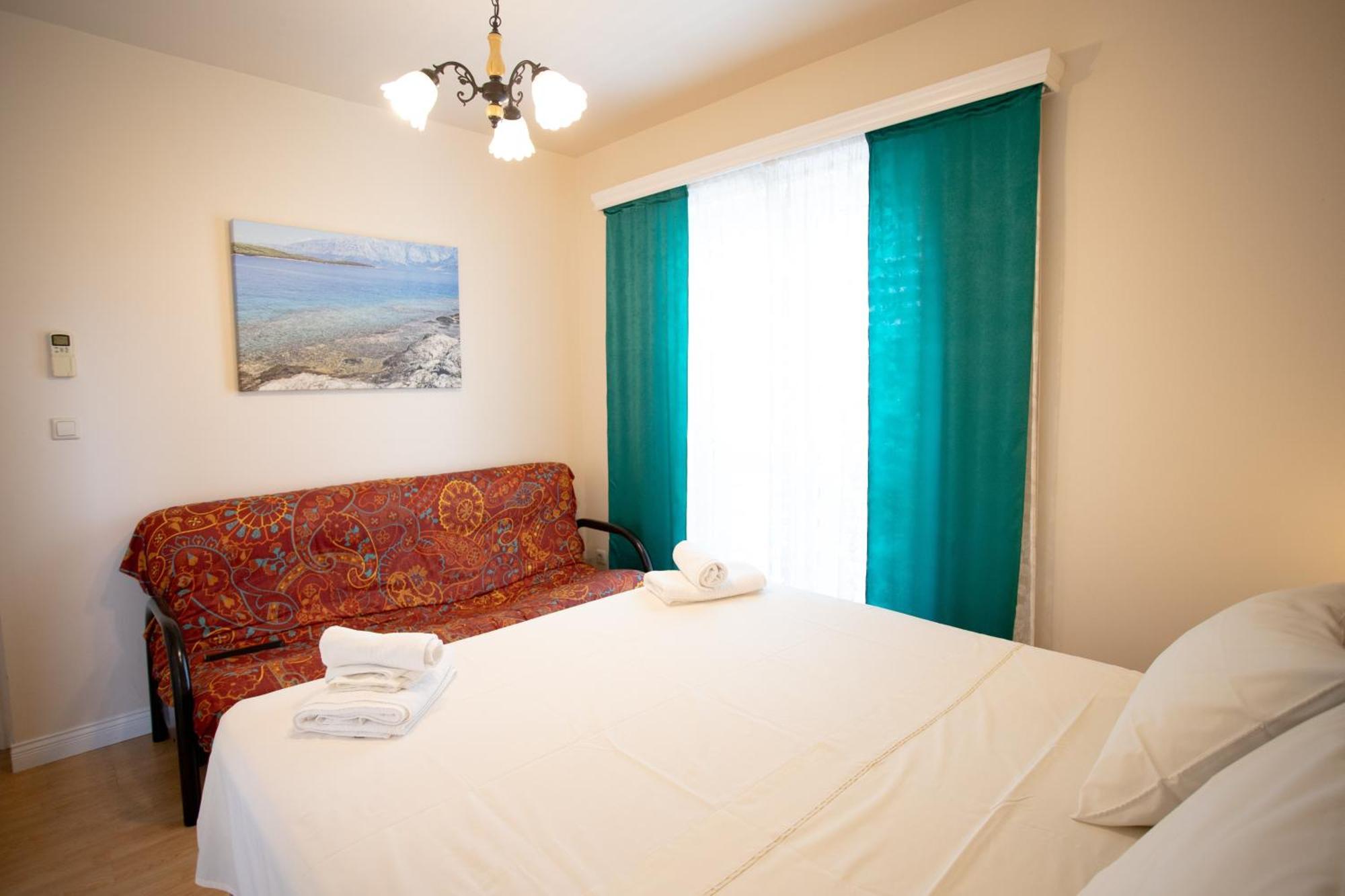 Apartments Mijajov Dvor Sumartin Habitación foto