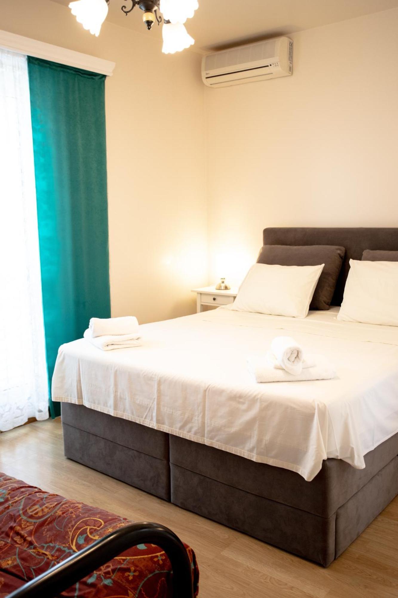 Apartments Mijajov Dvor Sumartin Habitación foto